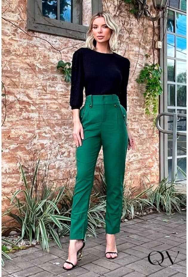 T-SHIRT MALHA CANELADA COM PÉROLAS PRETO - EVA BELLA T-SHIRT MALHA CANELADA COM PÉROLAS PRETO - EVA BELLA