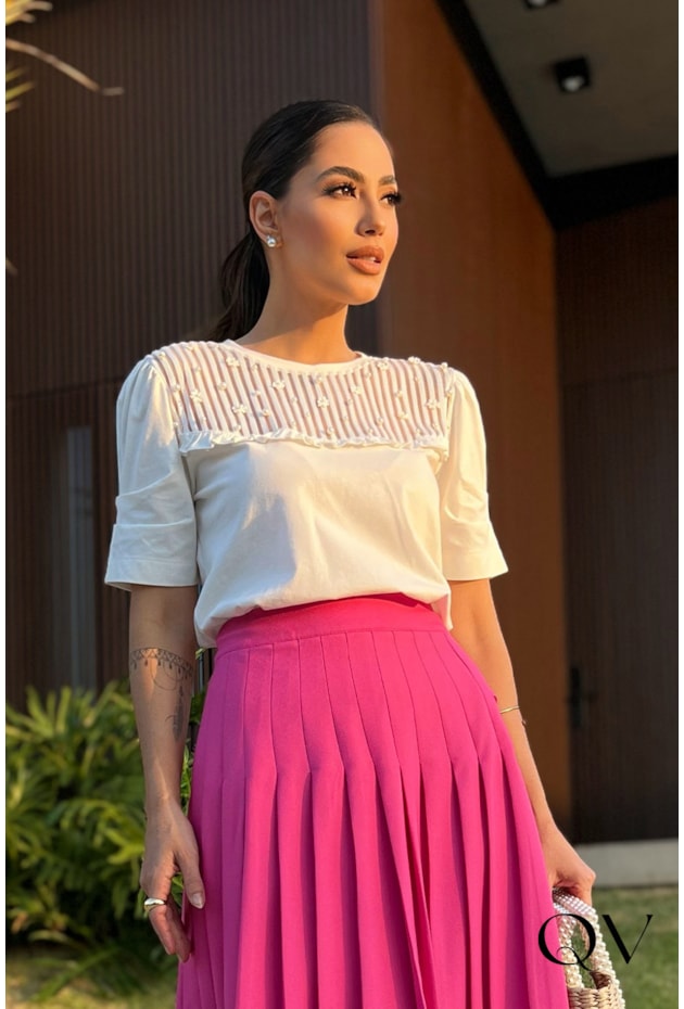 T-SHIRT MALHA COM APLICAÇÕES OFF - LUZIA FAZZOLLI T-SHIRT MALHA COM APLICAÇÕES OFF - LUZIA FAZZOLLI