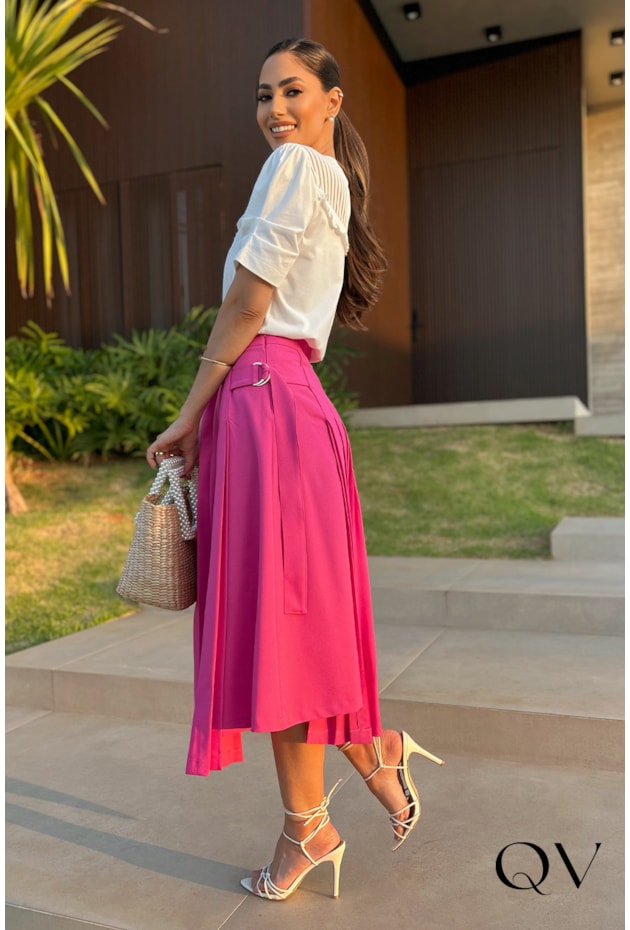 T-SHIRT MALHA COM APLICAÇÕES OFF - LUZIA FAZZOLLI T-SHIRT MALHA COM APLICAÇÕES OFF - LUZIA FAZZOLLI