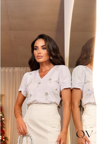 T-SHIRT MALHA COM BORDADOS BRANCO - LUZIA FAZZOLLI