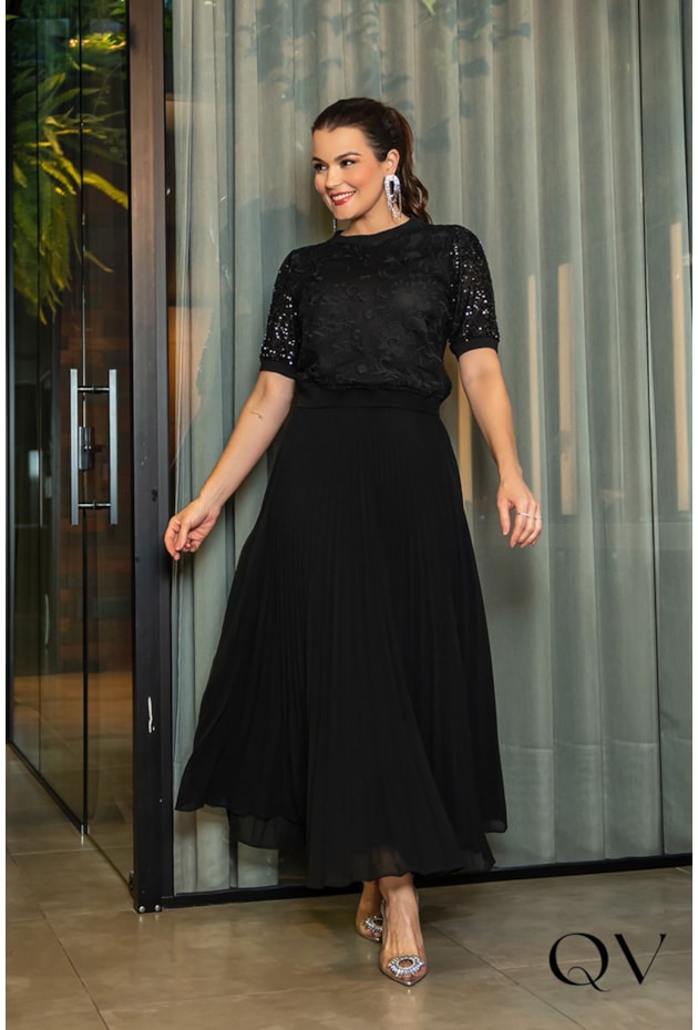 T-SHIRT RENDA MANGA PAETÊ PRETO - LUZIA FAZZOLLI T-SHIRT RENDA MANGA PAETÊ PRETO - LUZIA FAZZOLLI