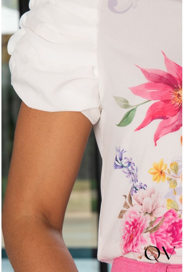 T-SHIRT TOQUE DE SEDA FLORAL OFF WHITE - JANY PIM T-SHIRT TOQUE DE SEDA FLORAL OFF WHITE - JANY PIM