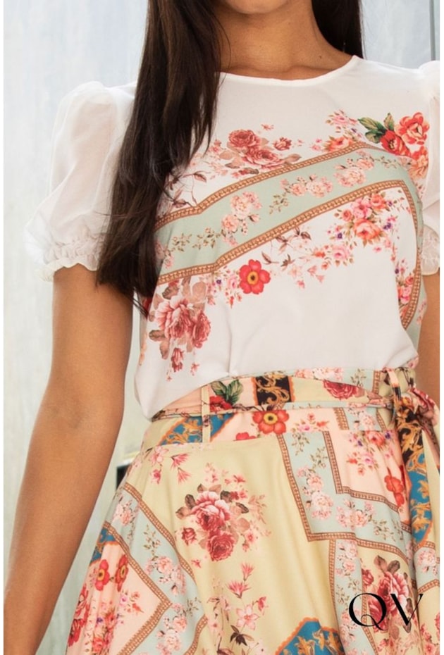 T-SHIRT TOQUE DE SEDA MIX DE FLORES - JANY PIM T-SHIRT TOQUE DE SEDA MIX DE FLORES - JANY PIM