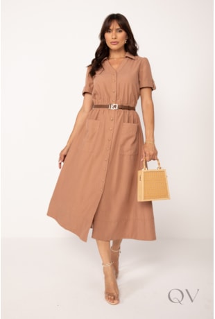 VESTIDO CHEMISE COM CÓS DE ELÁSTICO EM CREPE ALFAIATARIA MOCHA MOUSSE - LEKAZIS