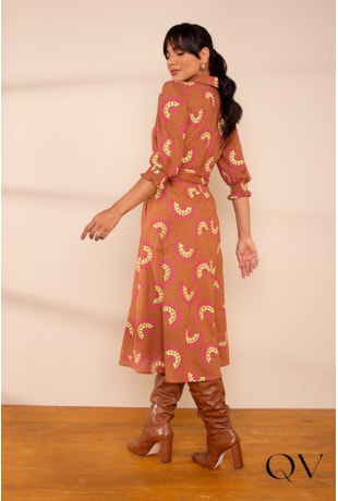 VESTIDO CHEMISE EM LAISE BORDADO CARAMELO - LEKAZIS VESTIDO CHEMISE EM LAISE BORDADO CARAMELO - LEKAZIS