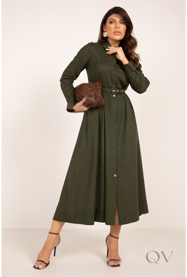 VESTIDO CHEMISE MAXI MIDI COM PREGAS EM VISCOLINHO VERDE MILITAR - LEKAZIS