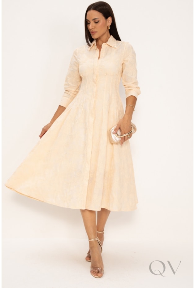 VESTIDO CHEMISE MIDI BORDADO EM LAISE DE CORDONÊ EM ALGODÃO MANTEIGA - LEKAZIS