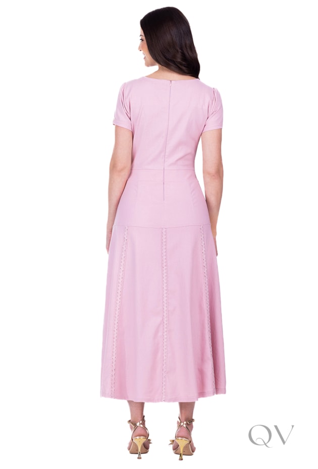 VESTIDO COM DETALHE GUIPIR EM TECIDO PLANO DE VISCOLINHO ROSA - HAPUK