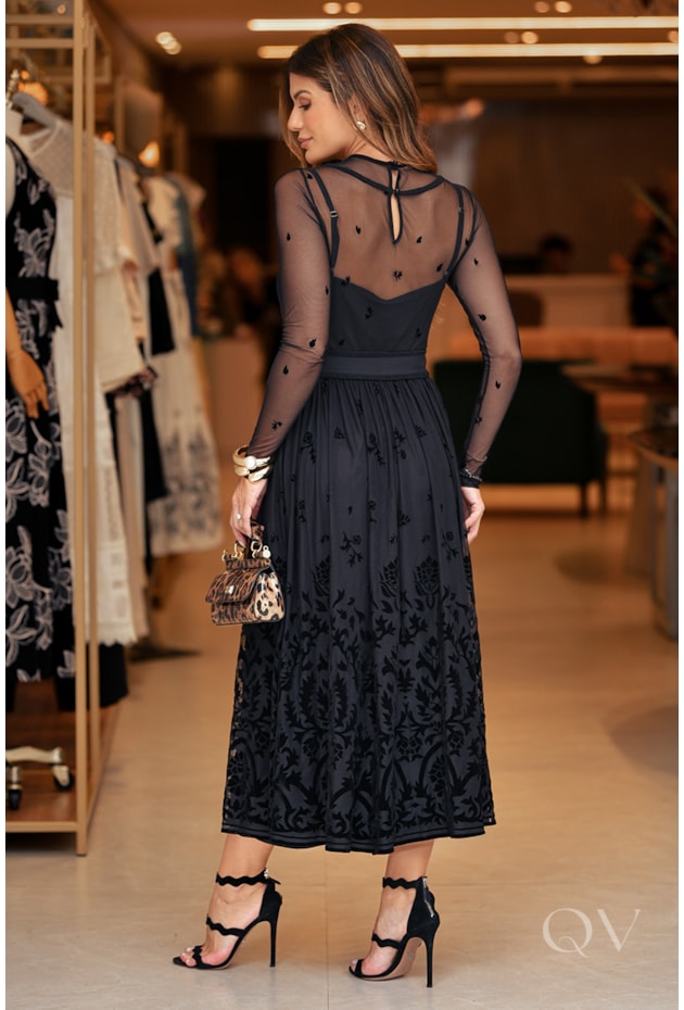 VESTIDO COM ENTREMEIOS EM TULE BORDADO PRETO - LUZIA FAZZOLLI