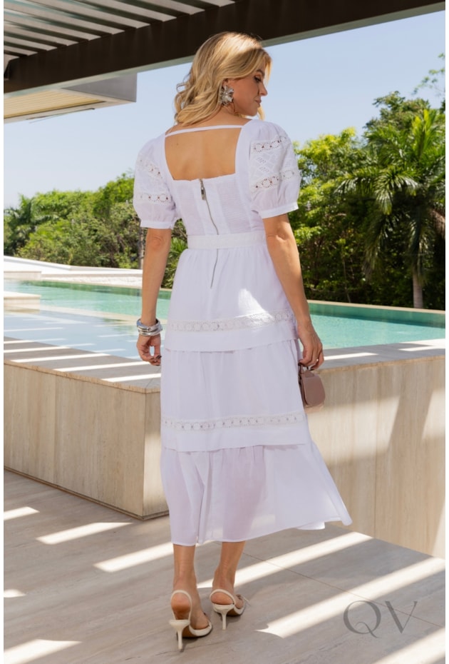 VESTIDO COM ENTREMEIOS EM VOIL BORDADO E LISO BRANCO - LUZIA FAZZOLLI