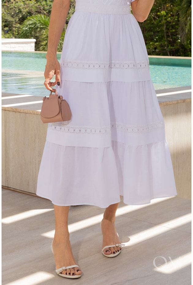 VESTIDO COM ENTREMEIOS EM VOIL BORDADO E LISO BRANCO - LUZIA FAZZOLLI