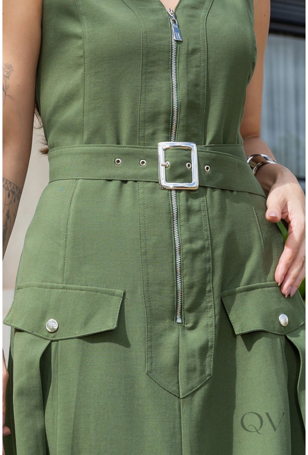 VESTIDO COM METAIS EVASÊ EM ALFAIATARIA VERDE - LUZIA FAZZOLLI