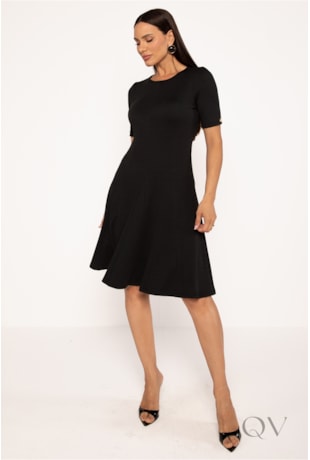 VESTIDO COM NESGAS EM MALHA CANELADA PRETO - LEKAZIS