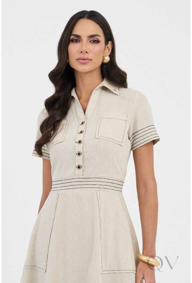 VESTIDO COM PESPONTO BORDADO EM LINHO CRU - VIA TOLENTINO