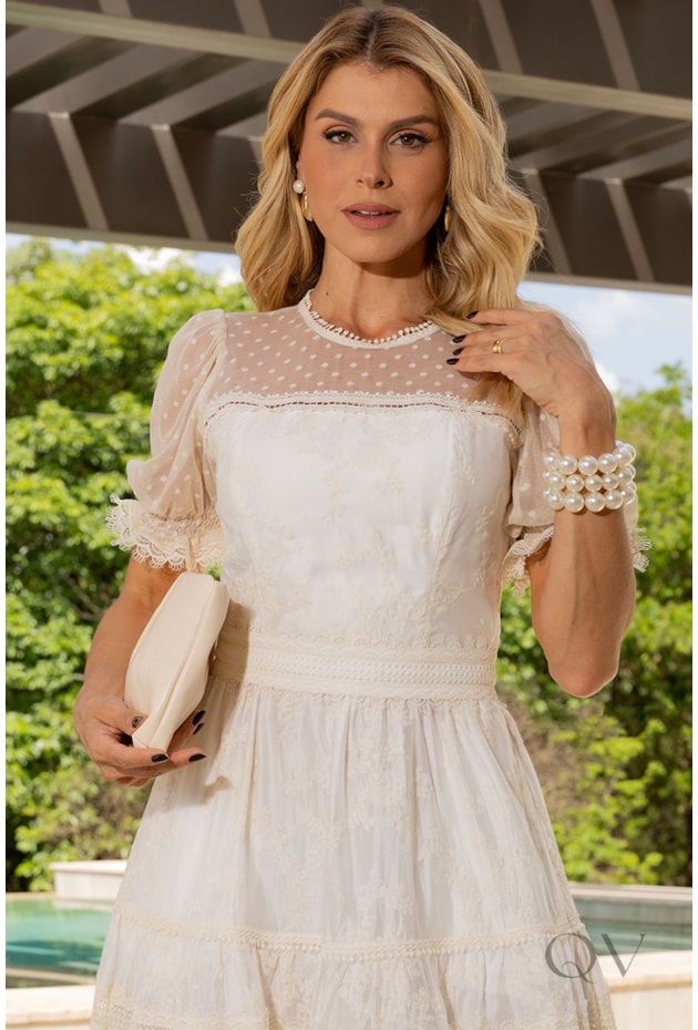 VESTIDO COM POÁ COM ENTREMEIO EM ORGANZA BORDADA E TULE OFF WHITE - LUZIA FAZZOLLI