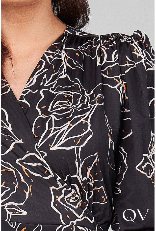 VESTIDO COM TRANSPASSE ESTAMPADO PRETO - TITANIUM JEANS VESTIDO COM TRANSPASSE ESTAMPADO PRETO - TITANIUM JEANS