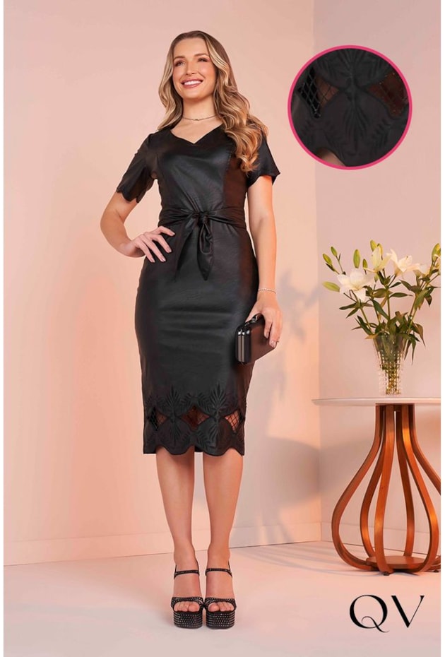 VESTIDO COURO ECO BARRA BORDADA EM RECHELIE PRETO - FASCÍNIUS VESTIDO COURO ECO BARRA BORDADA EM RECHELIE PRETO - FASCÍNIUS