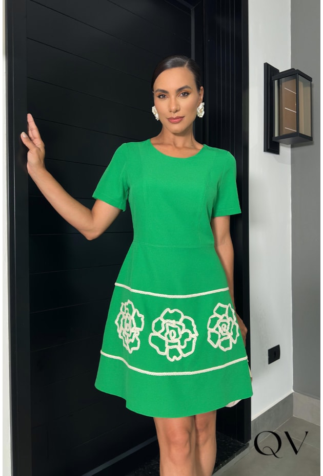 VESTIDO CREPE BORDADO FLORES VERDE - LUZIA FAZZOLLI