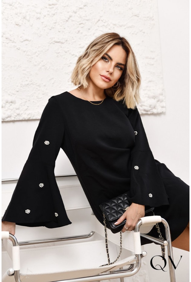 VESTIDO CREPE DECOTE NAS COSTAS PRETO - LUZIA FAZZOLLI VESTIDO CREPE DECOTE NAS COSTAS PRETO - LUZIA FAZZOLLI