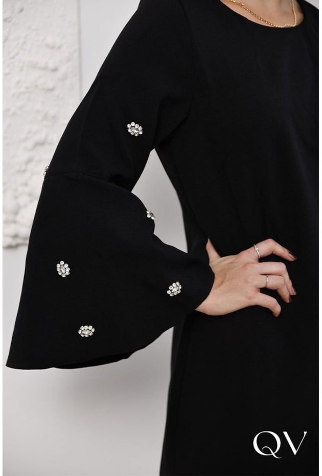 VESTIDO CREPE DECOTE NAS COSTAS PRETO - LUZIA FAZZOLLI VESTIDO CREPE DECOTE NAS COSTAS PRETO - LUZIA FAZZOLLI