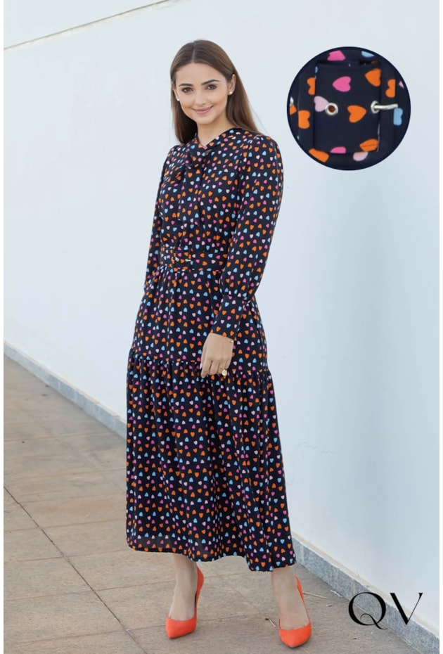 VESTIDO CREPE ESTAMPA CORAÇÕES PRETO - VALENTINA SIRRAH VESTIDO CREPE ESTAMPA CORAÇÕES PRETO - VALENTINA SIRRAH