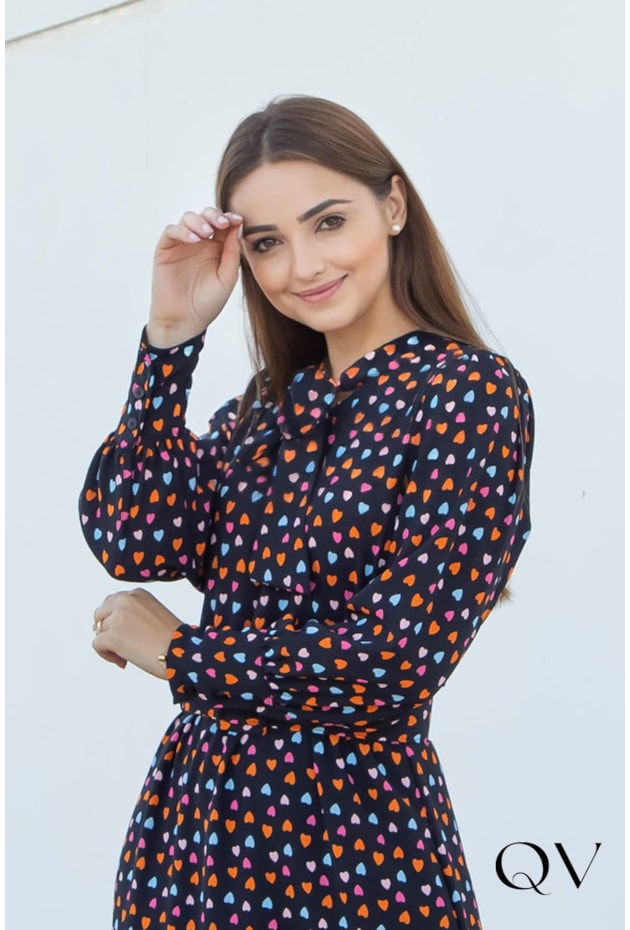 VESTIDO CREPE ESTAMPA CORAÇÕES PRETO - VALENTINA SIRRAH VESTIDO CREPE ESTAMPA CORAÇÕES PRETO - VALENTINA SIRRAH