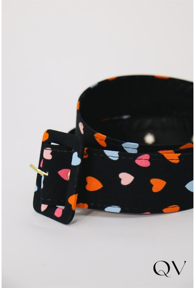 VESTIDO CREPE ESTAMPA CORAÇÕES PRETO - VALENTINA SIRRAH VESTIDO CREPE ESTAMPA CORAÇÕES PRETO - VALENTINA SIRRAH