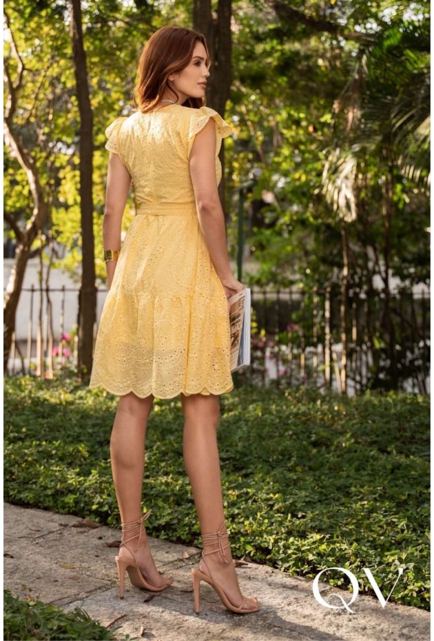VESTIDO CURTO EM LASIE AMARELO - JANY PIM