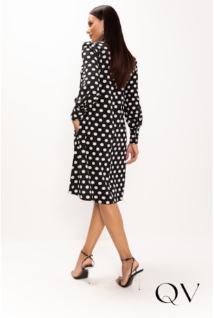 VESTIDO CURTO EM PLANO SOFT PRETO COM POÁS BRANCO - LEKAZIS
