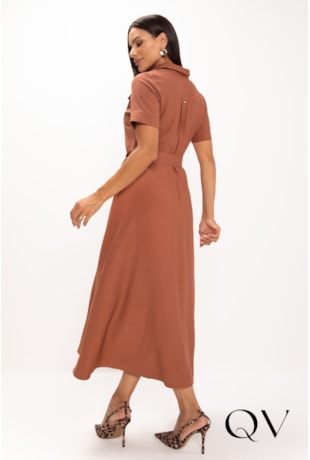 VESTIDO EM ALFAIATARIA DE VISCOSE COM BOTÕES CARAMELO - LEKAZIS