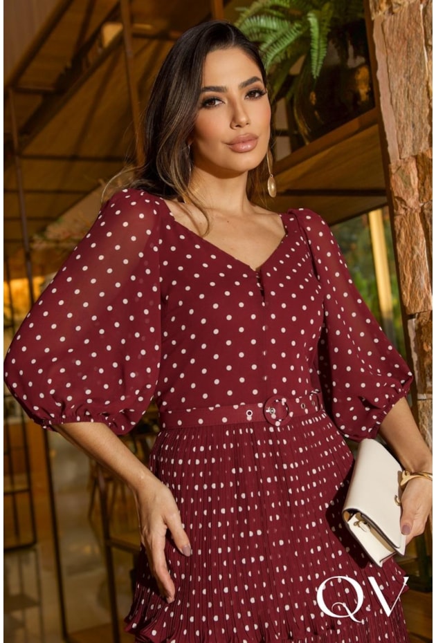 VESTIDO EM CHIFFON EM CAMADAS POÁ VINHO - LUZIA FAZZOLLI
