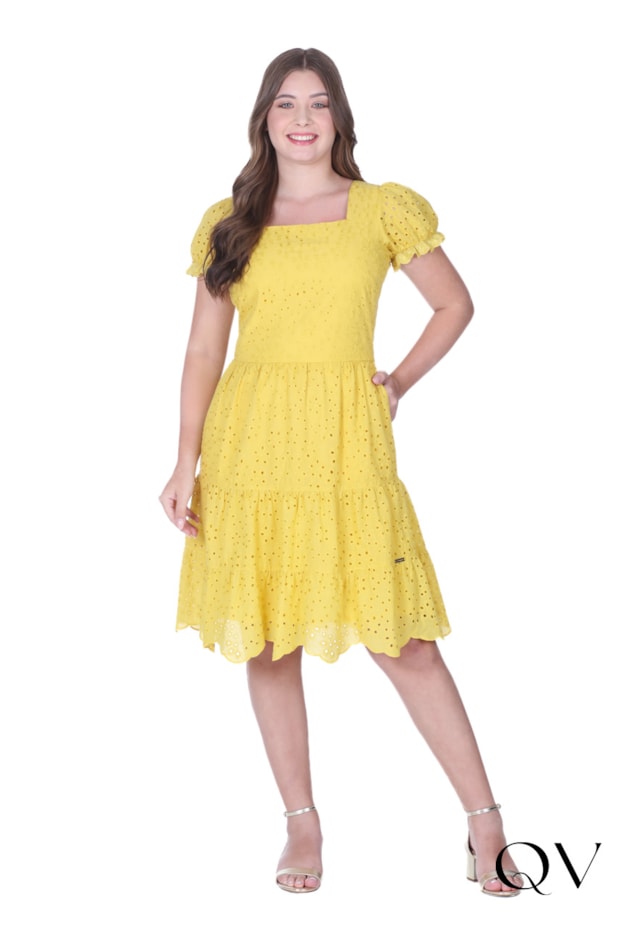 VESTIDO EM LAISE DECOTE RETO AMARELO - HAPUK