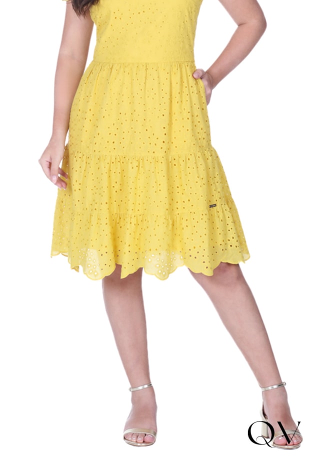 VESTIDO EM LAISE DECOTE RETO AMARELO - HAPUK