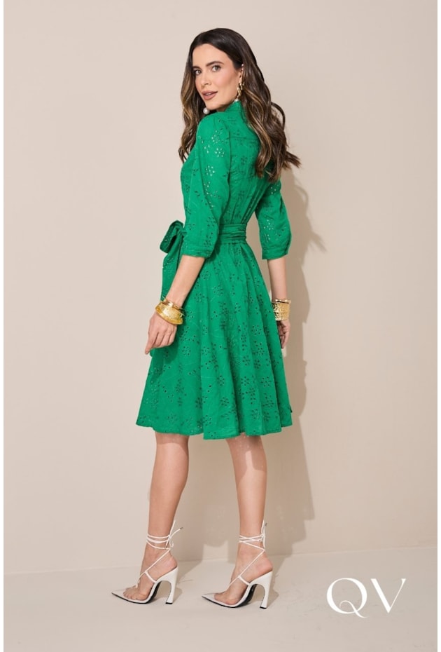 VESTIDO EM LAISE EVASÊ CAMISARIA VERDE - JANY PIM VESTIDO EM LAISE EVASÊ CAMISARIA VERDE - JANY PIM