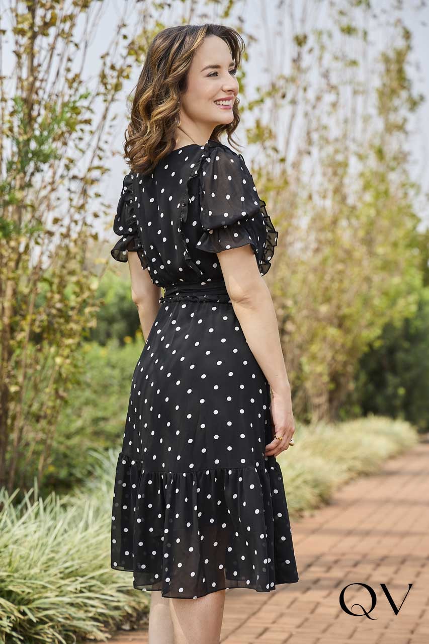 Vestido Em Musseline Poá Jany Pim QVestido - Moda Evangelica Feminina