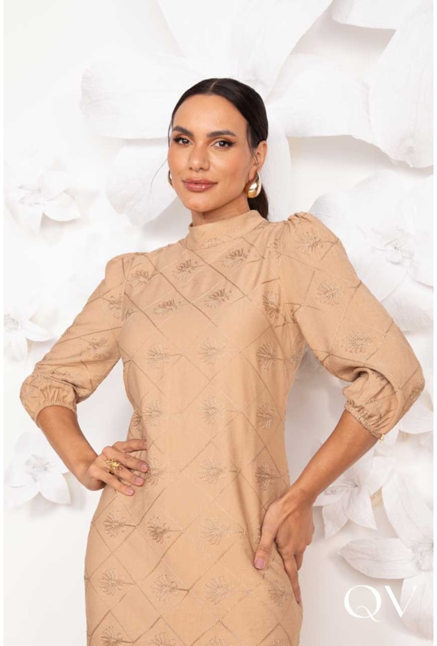 VESTIDO EM VISCOSE BORDADO BEGE - LEKAZIS VESTIDO EM VISCOSE BORDADO BEGE - LEKAZIS