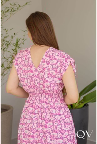 VESTIDO EM VISCOSE FLORAL ROSA - VALENTINA SIRRAH