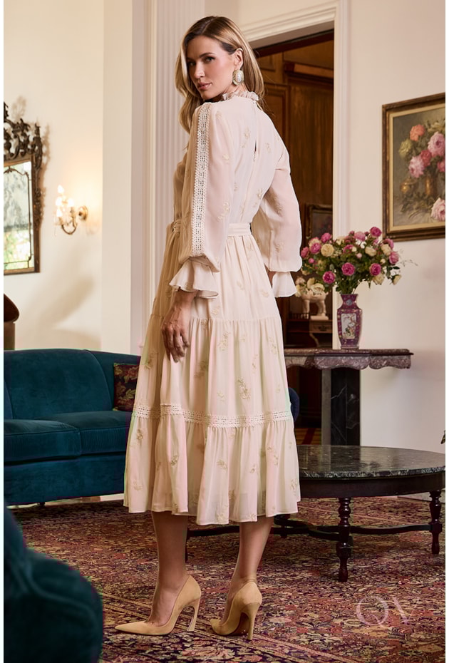 VESTIDO EVASÊ COM CINTO EM CHIFFON BEGE - LUZIA FAZZOLLI