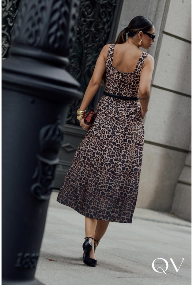 VESTIDO EVASÊ EM CREPE ANIMAL PRINT - LUZIA FAZZOLLI