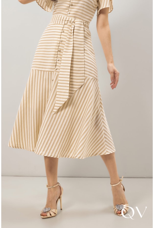 VESTIDO EVASÊ PLANO LISTRADO DOURADO - LAURA ROSA VESTIDO EVASÊ PLANO LISTRADO DOURADO - LAURA ROSA