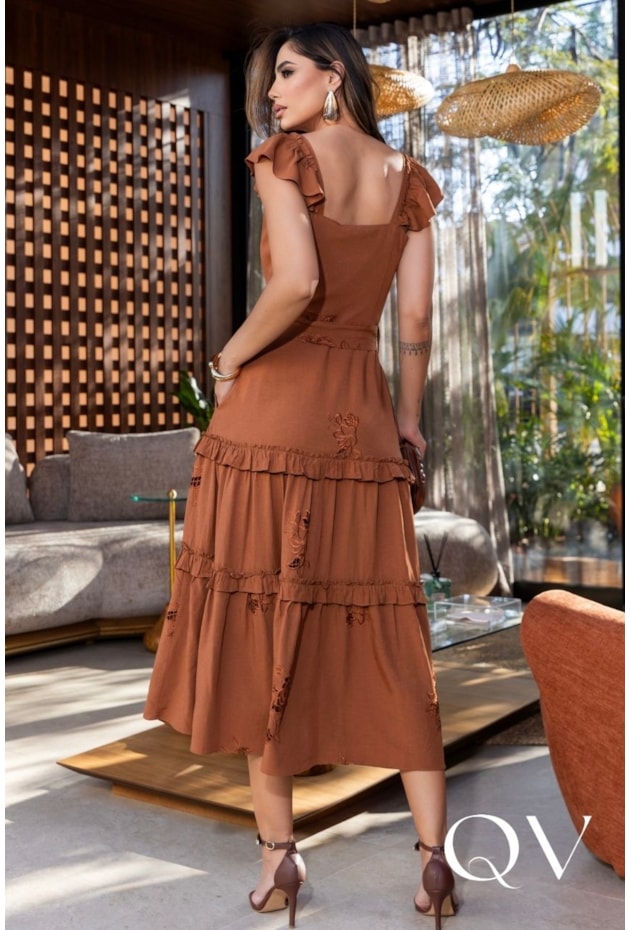 VESTIDO GODÊ EM VOIL E VISCOSE BORDADO MARROM - LUZIA FAZZOLLI