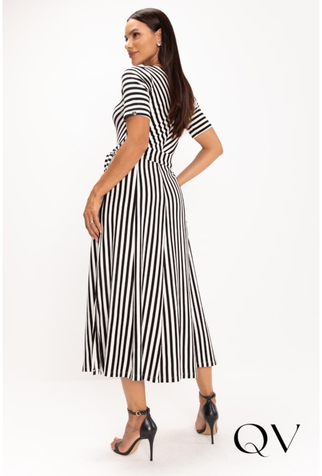 VESTIDO LISTRADO EM MALHA TRICOT P&B - LEKAZIS