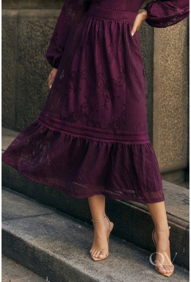 VESTIDO LONGO EM RENDA E TELA UVA - LUZIA FAZZOLLI
