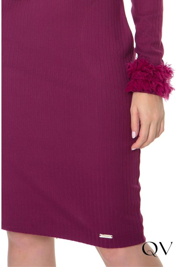 VESTIDO MALHA CANELADA PLUMAS ROXO - HAPUK