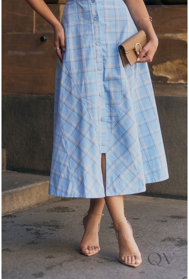 VESTIDO MIDI CHEMISIER EM ALGODÃO SLUB XADREZ AZUL - LUZIA FAZZOLLI
