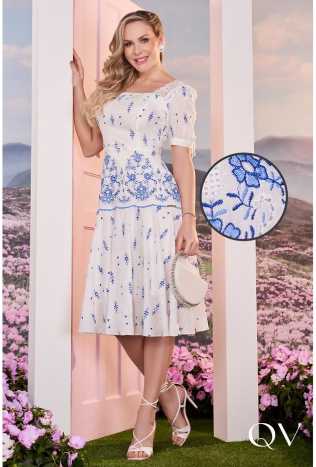 VESTIDO MIDI DECOTE QUADRADO COM BORDADO AZUL - FASCÍNIUS VESTIDO MIDI DECOTE QUADRADO COM BORDADO AZUL - FASCÍNIUS
