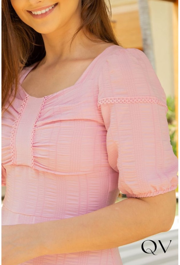 VESTIDO MIDI DETALHE DE GUIPPIR ROSA - VALENTINA SIRRAH VESTIDO MIDI DETALHE DE GUIPPIR ROSA - VALENTINA SIRRAH