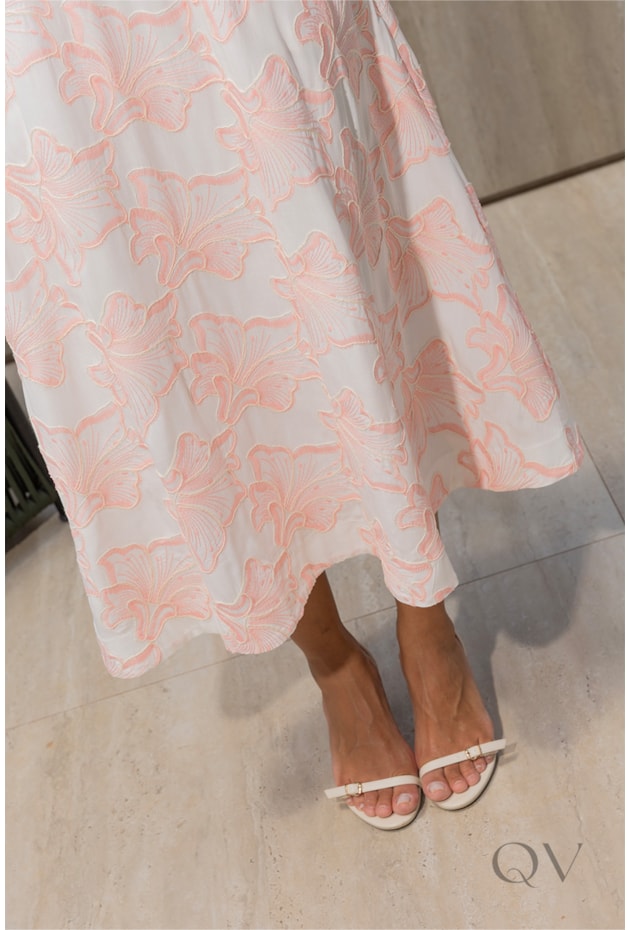 VESTIDO MIDI EM LINHO BORDADO CORDONNE OFF WHITE - LUZIA FAZZOLLI