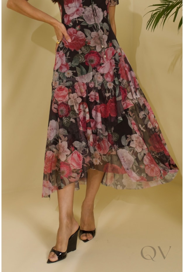 VESTIDO MIDI EM TOQUE DE SEDA PRETO COM ESTAMPA FLORAL - JANY PIM