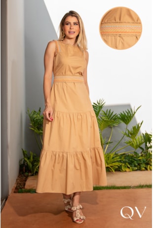 VESTIDO MIDI EM TRICOLINE BORDADO CARAMELO - LUZIA FAZZOLLI